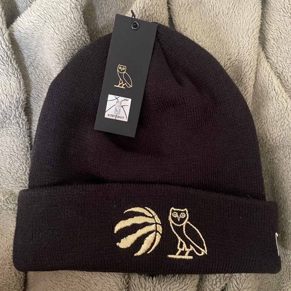 NBA Raptors x OVO Black Beanie (BNWT)
